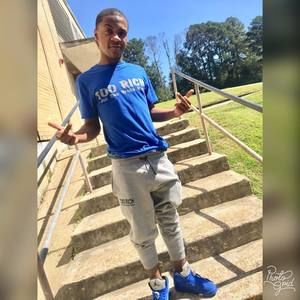 Meet your Posher, Darrian